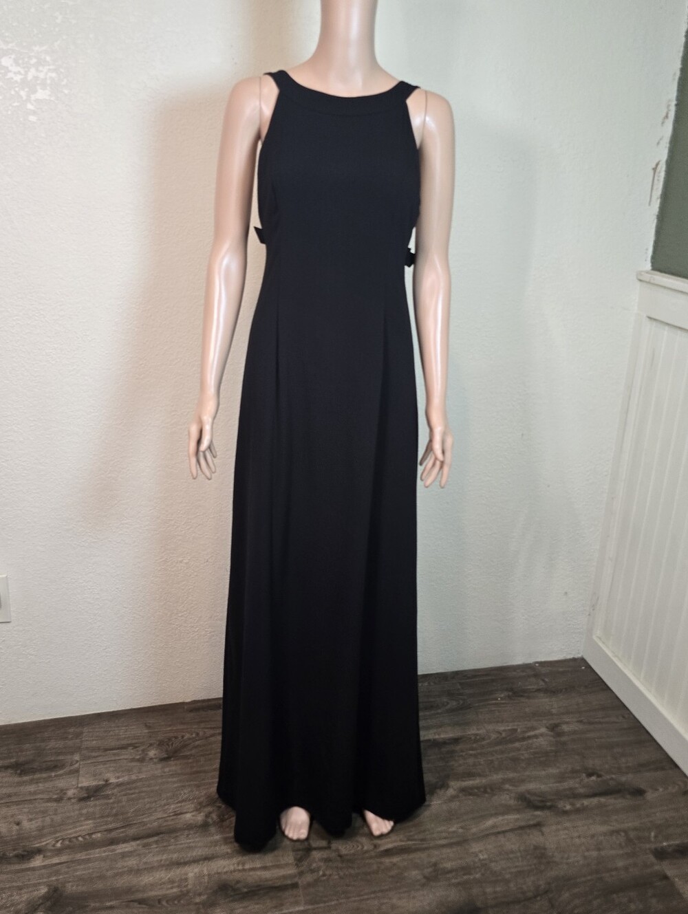 Jill Stuart Black Maxi Gown Dress Size 4 Cutout Back with Bow Detail Formal - Picture 10 of 14